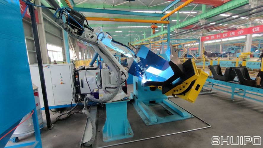 前后臺焊接機器人